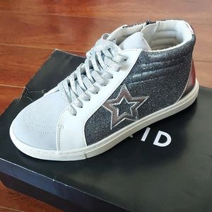 Sparkly midtop sneaker